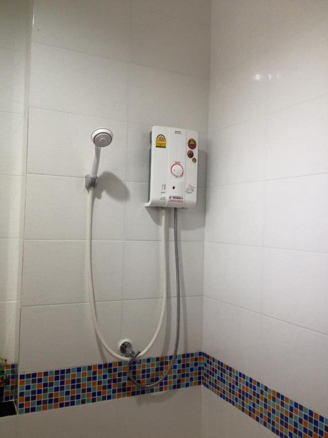 Hobby Hotel Uttaradit Ngoại thất bức ảnh