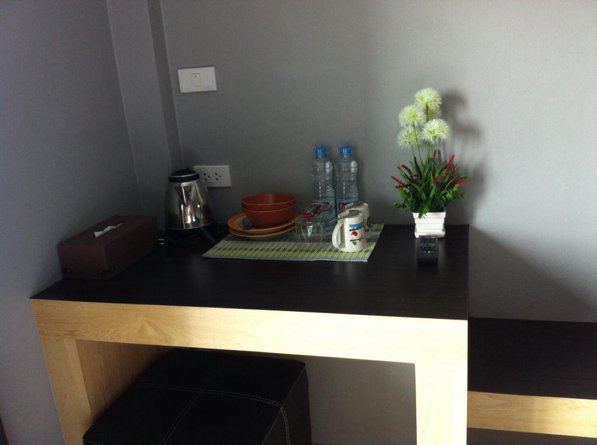 Hobby Hotel Uttaradit Ngoại thất bức ảnh