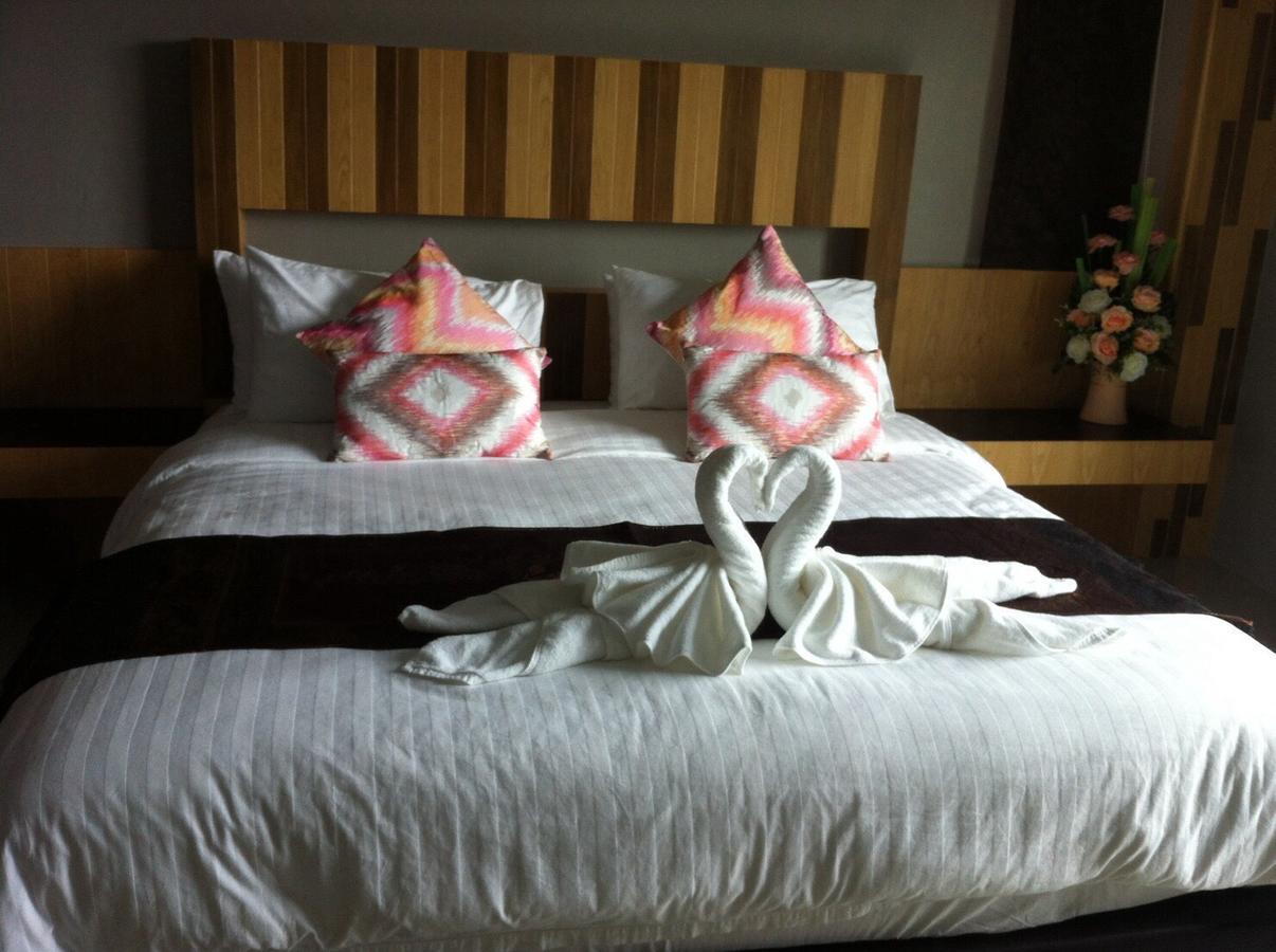 Hobby Hotel Uttaradit Ngoại thất bức ảnh
