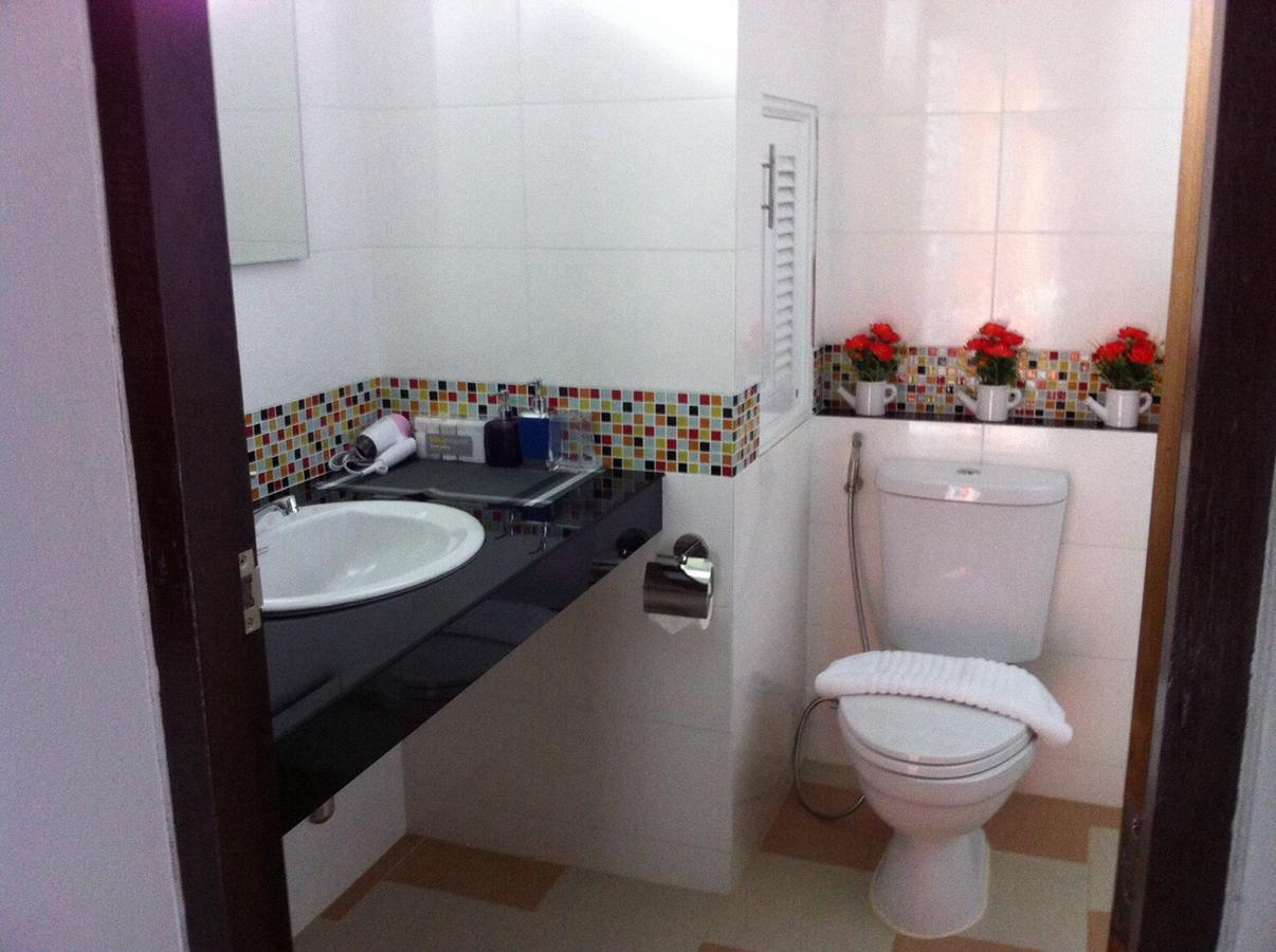 Hobby Hotel Uttaradit Ngoại thất bức ảnh