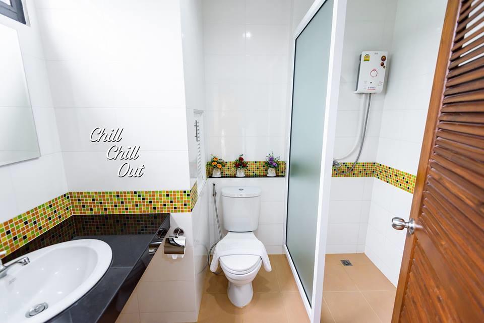 Hobby Hotel Uttaradit Ngoại thất bức ảnh