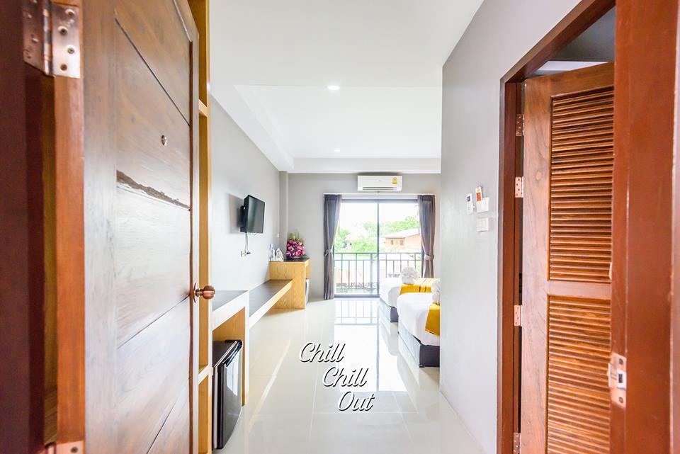 Hobby Hotel Uttaradit Ngoại thất bức ảnh